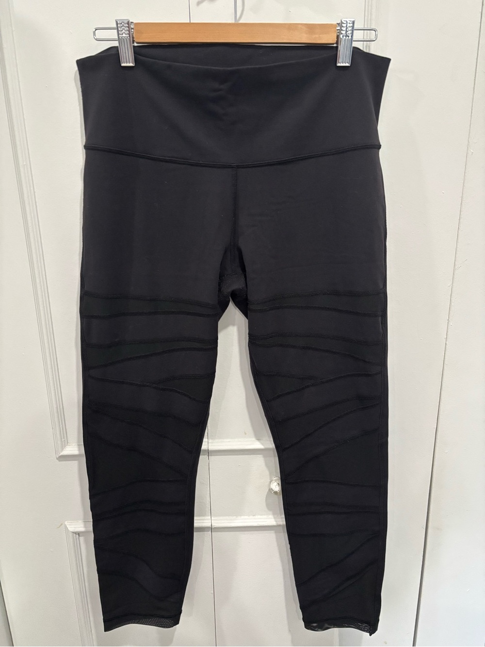 Lululemon Front Mesh Panel Leggings